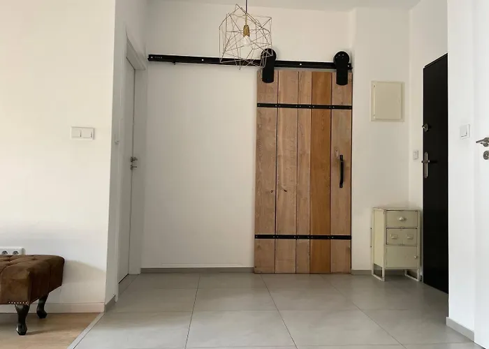 Apartamento Elegant Riverside Flat Garden