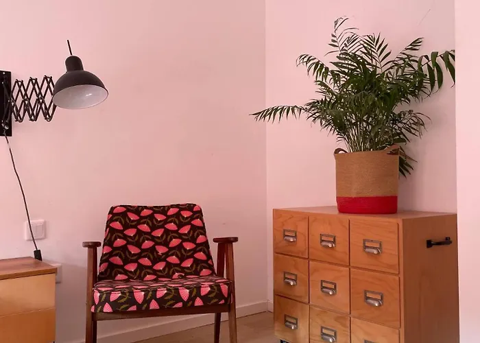 Apartamento Elegant Riverside Flat Garden