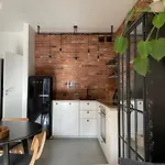 Elegant Riverside Flat Garden Lejlighed *
