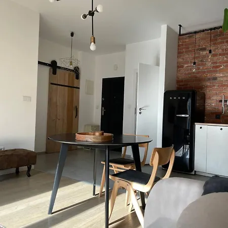 Appartement Elegant Riverside Flat Garden