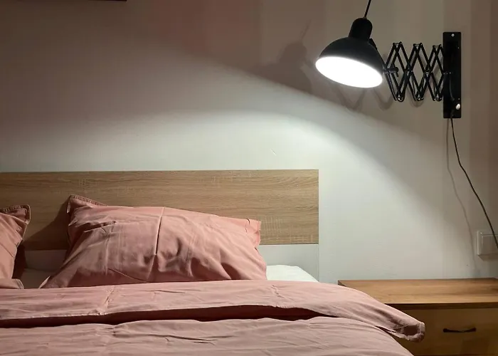 דירה Elegant Riverside Flat Garden קרקוב